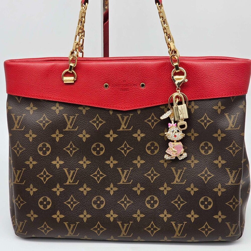 Authentic Louis Vuitton Lock & Key with unbranded Bagcharm, Keycharm, Keychain - Picture 2 of 7